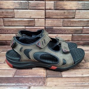 mens clarks sandals clearance